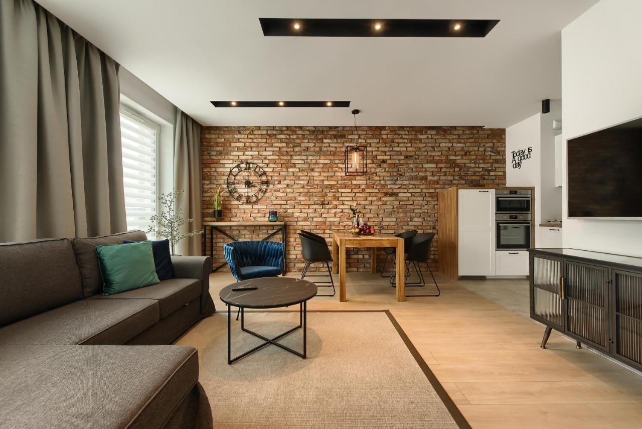 Zentrum Apartament Parking By Impero Poznan Ngoại thất bức ảnh