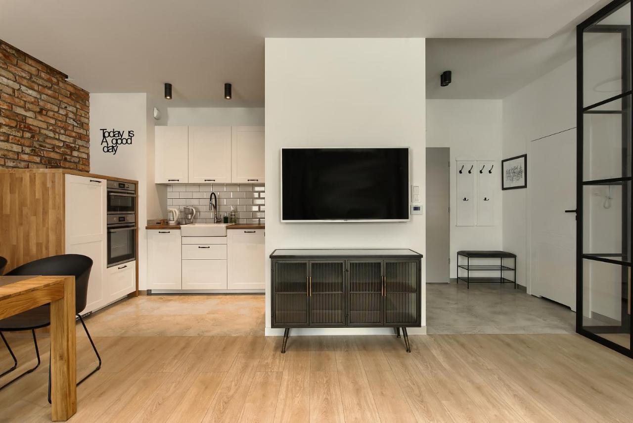 Zentrum Apartament Parking By Impero Poznan Ngoại thất bức ảnh